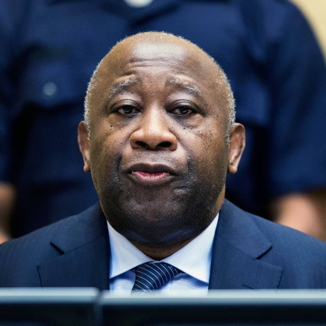 Laurent Gbagbo a reçu ses deux passeports.